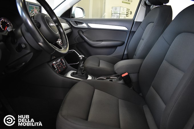 AUDI Q3 2.0 TDI 150 CV Business